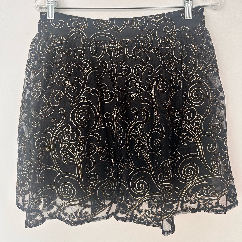 Soieblu Sparkly Tulle Skirt – Size Medium